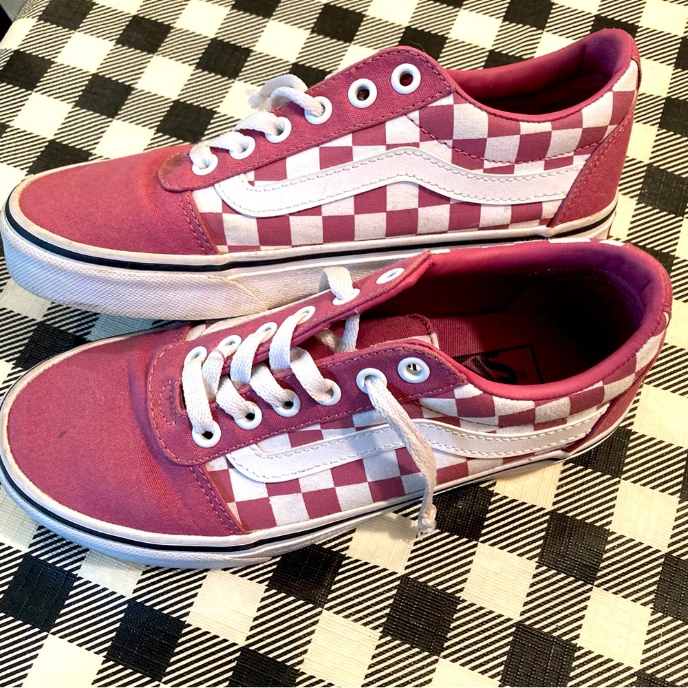 Ladies Mauve Van Sneakers